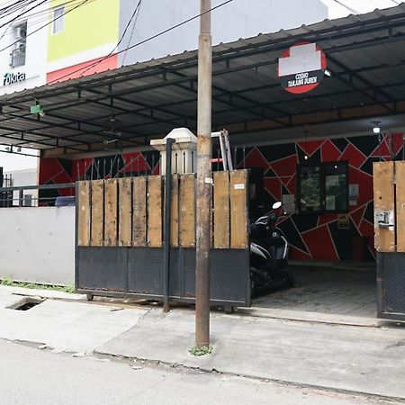 Cosmo Tanjung Duren Mitra Reddoorz Jakarta Exteriér fotografie