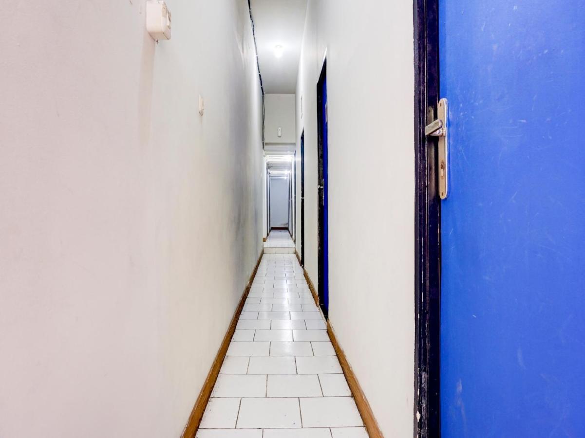 Cosmo Tanjung Duren Mitra Reddoorz Jakarta Exteriér fotografie