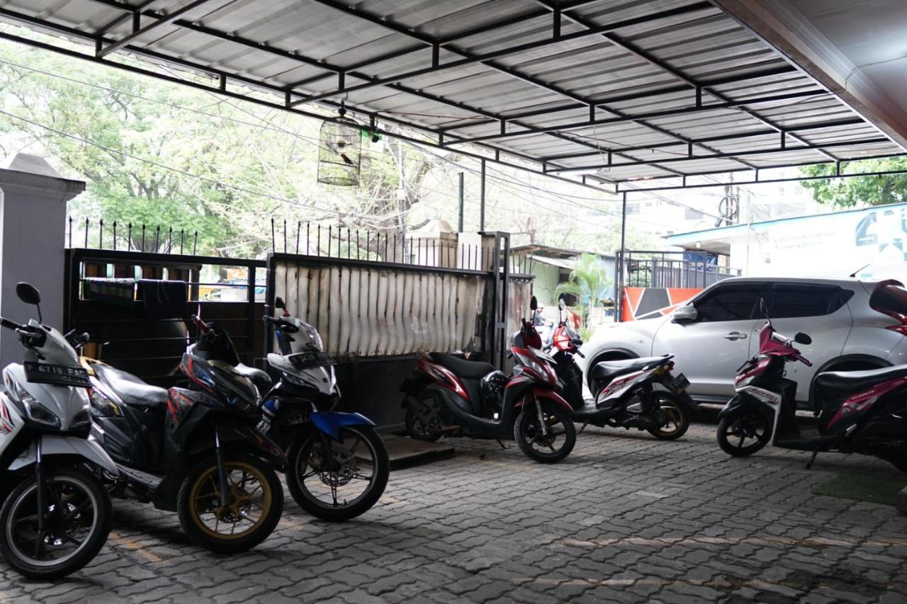 Cosmo Tanjung Duren Mitra Reddoorz Jakarta Exteriér fotografie