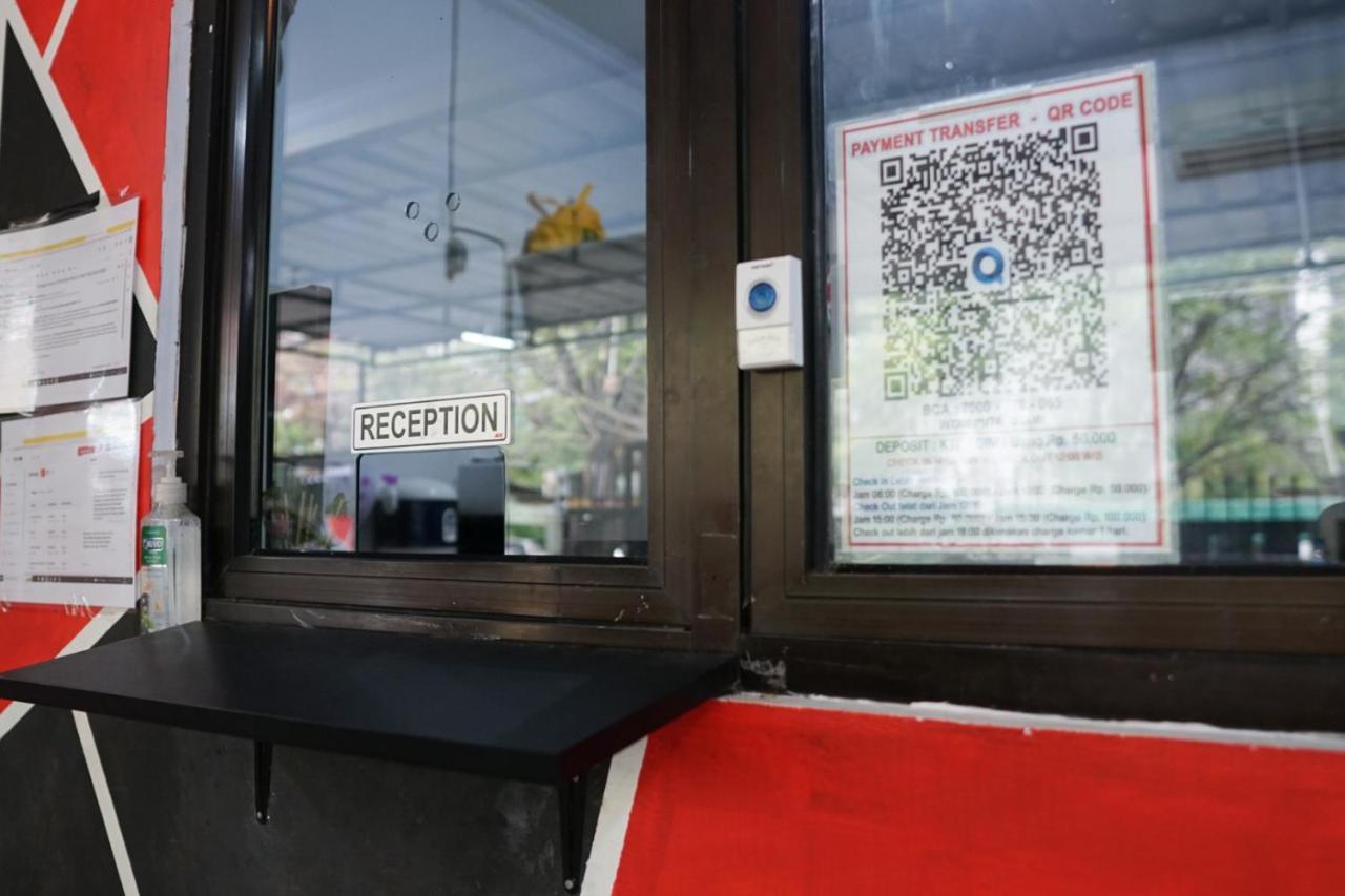 Cosmo Tanjung Duren Mitra Reddoorz Jakarta Exteriér fotografie